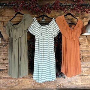 3 Forever XXI Off The Shoulder very Cute Summer Dresses Size Small